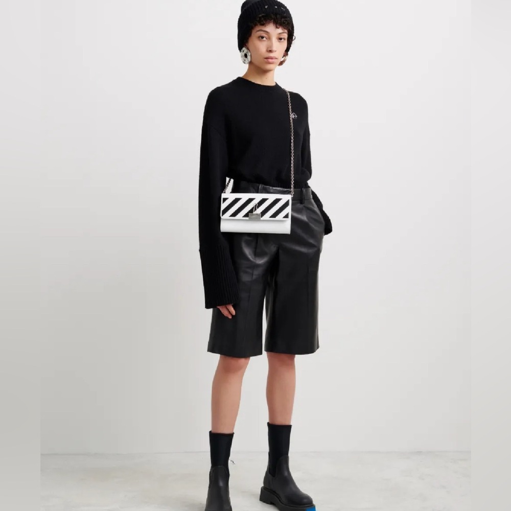 Off White Binder Wallet On Chain